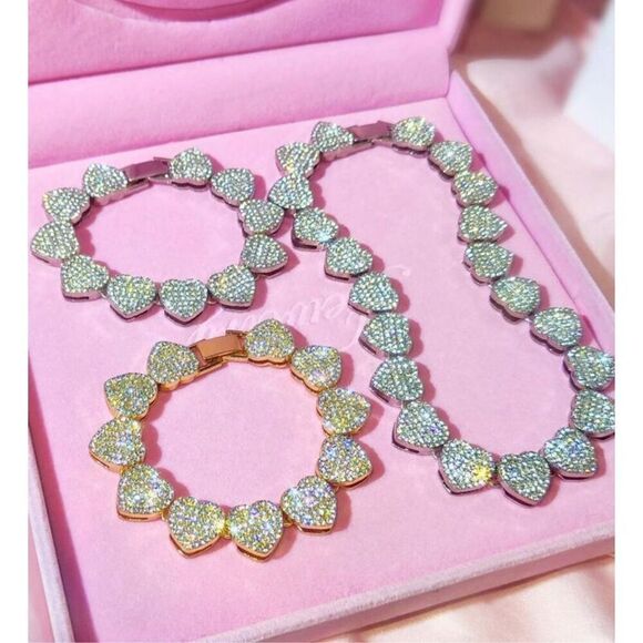 Iced Heart Necklace - Picture 5 of 8